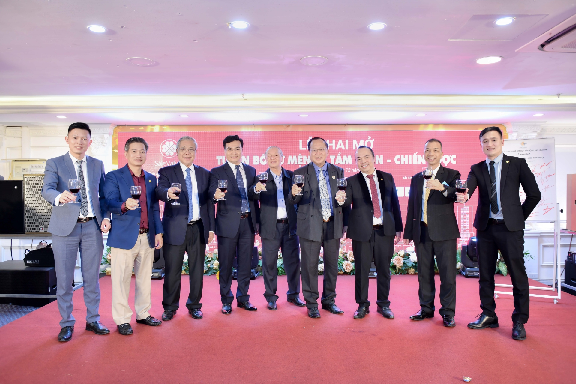 Khai mở Tập đoàn Bất động sản Nhà dân trước thềm Xuân mới